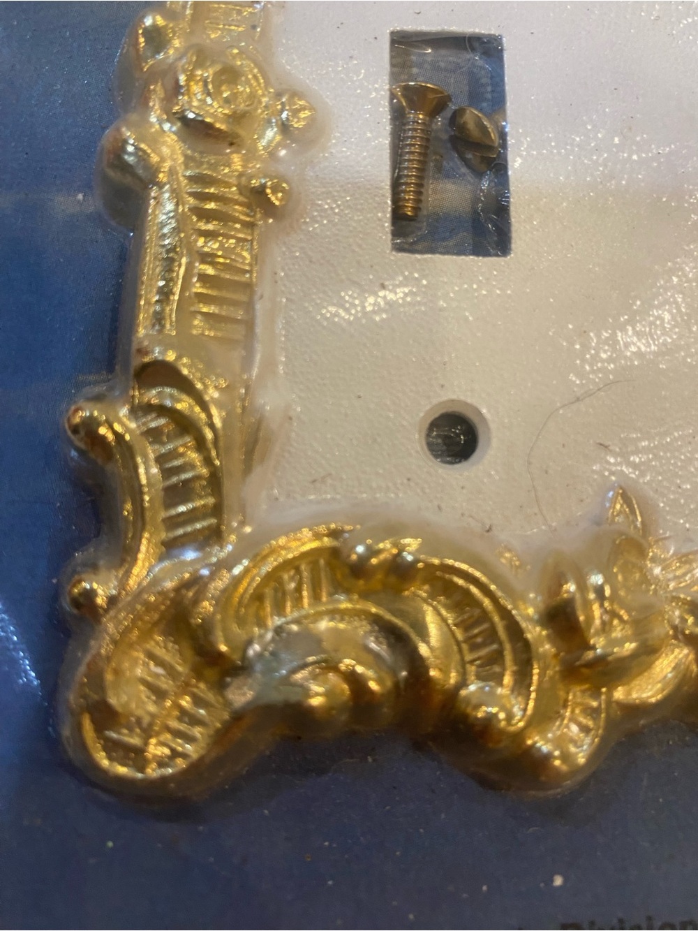 VTG DecoCraft Decorative Double Switch Plate Cover - Gold Ornate - Picture 4 of 6
